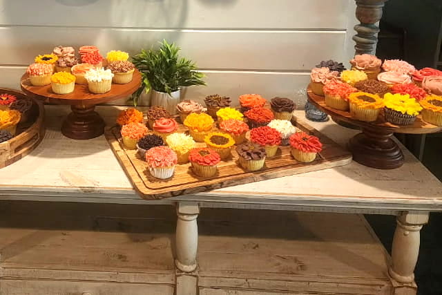 Plate of cupcakes